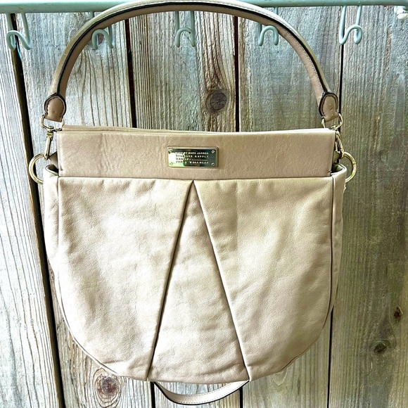 MARC BY MARC JACOBS TAN LEATHER CLASSIC Q HILLIER HOBO - Picture 2 of 8